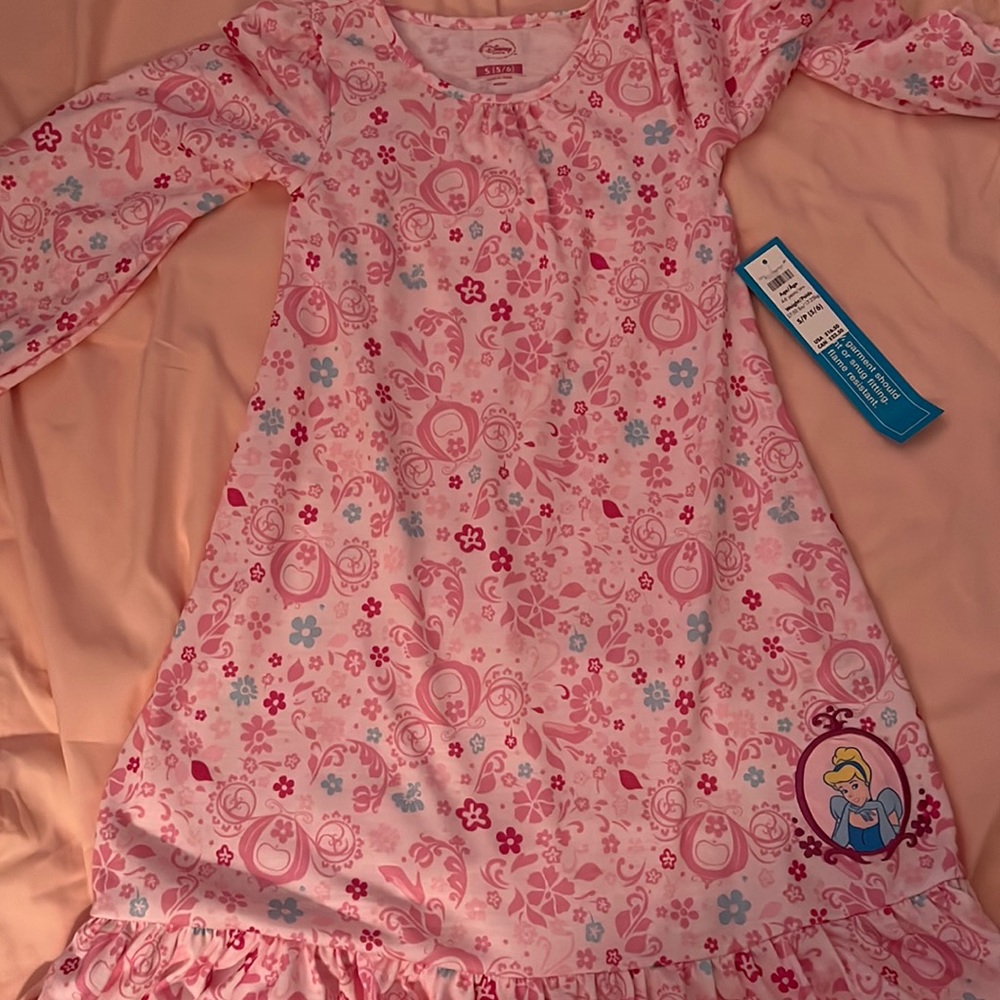 Disney night gown